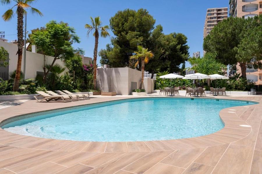 Halley Hotel & Apartments Affiliated By Melia Benidorm Exteriör bild