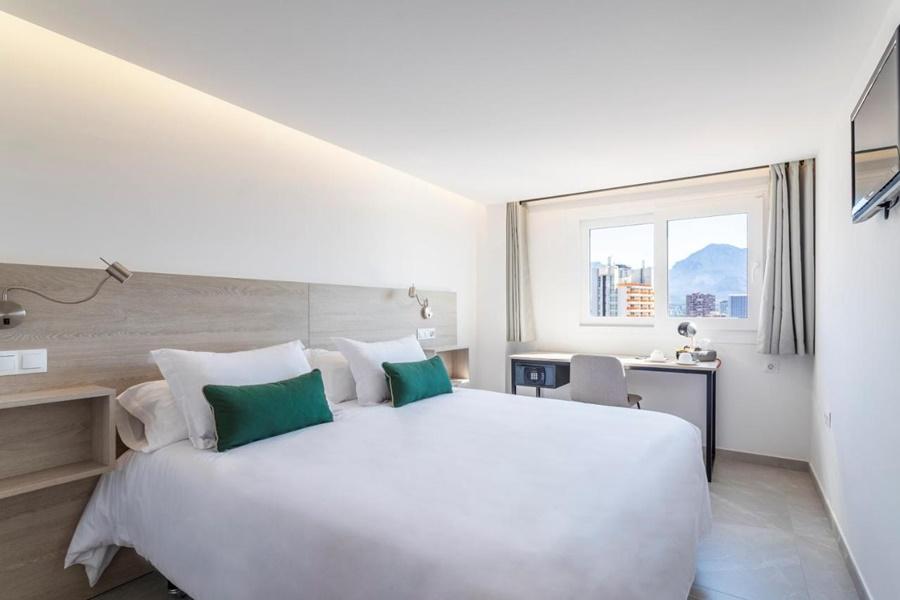 Halley Hotel & Apartments Affiliated By Melia Benidorm Exteriör bild