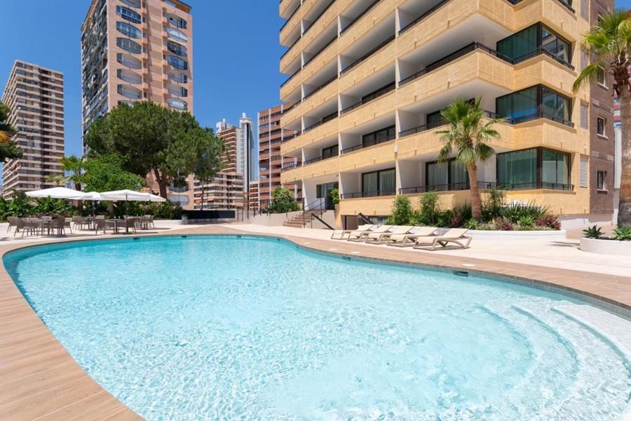 Halley Hotel & Apartments Affiliated By Melia Benidorm Exteriör bild