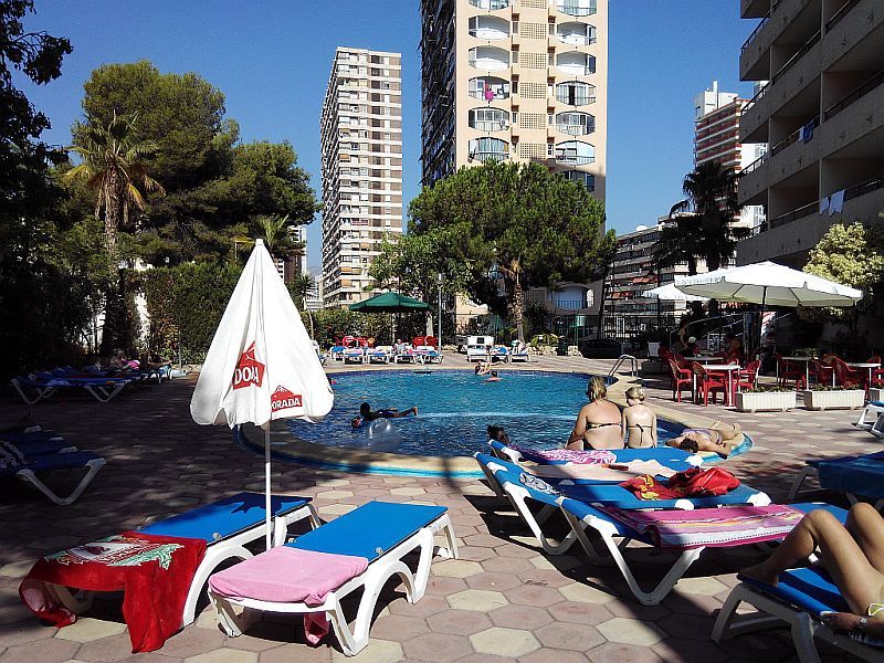 Halley Hotel & Apartments Affiliated By Melia Benidorm Exteriör bild